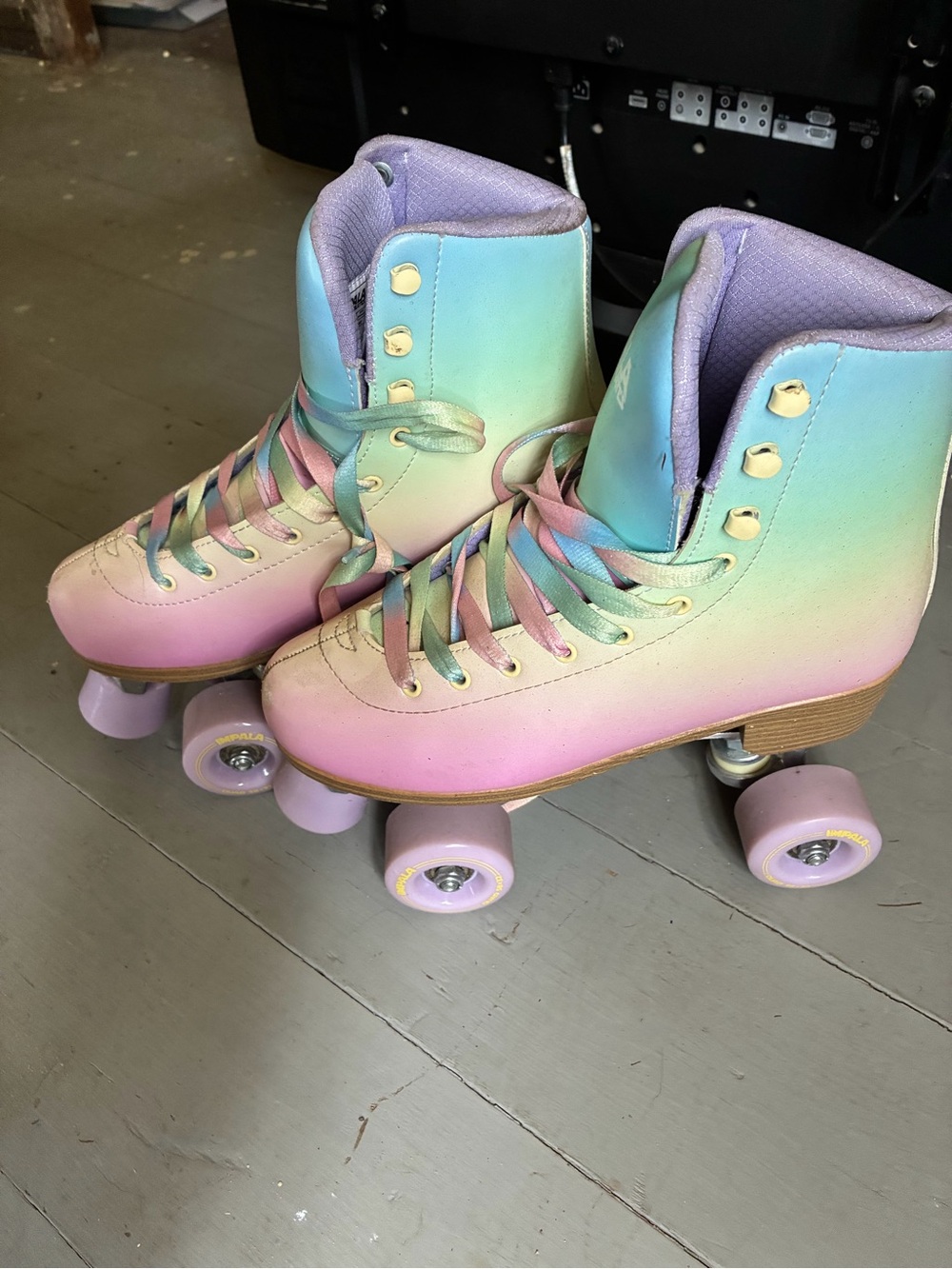 Pastel Gradient Women's Roller Skates - Multicolor